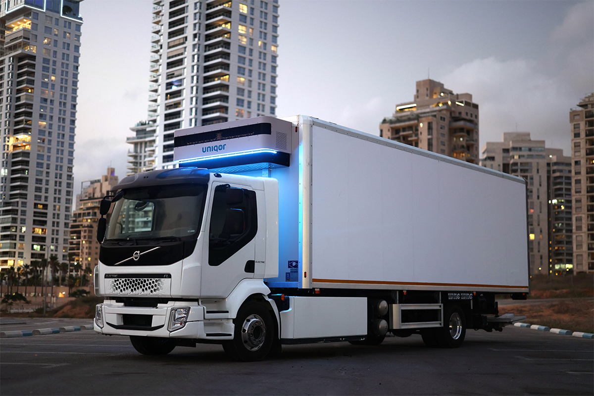UNIQOR electric refrigeration truck — urban delivery
